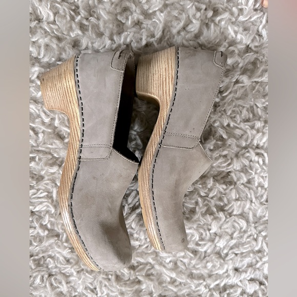 Dansko Tan MAVIS clog - Picture 6 of 7